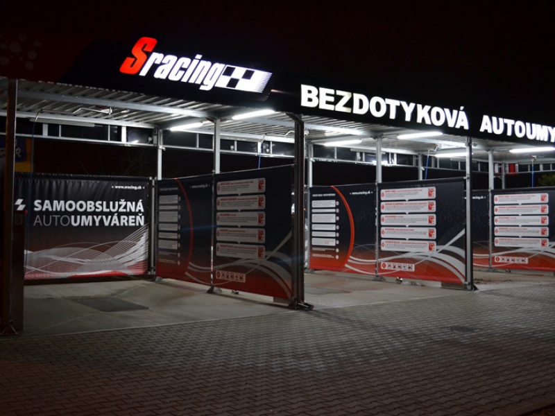 48.387613, 17.570992